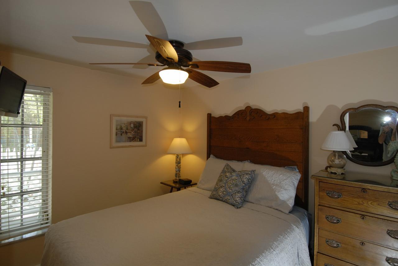 Seahorse Cottages - Adults Only Sanibel Eksteriør bilde