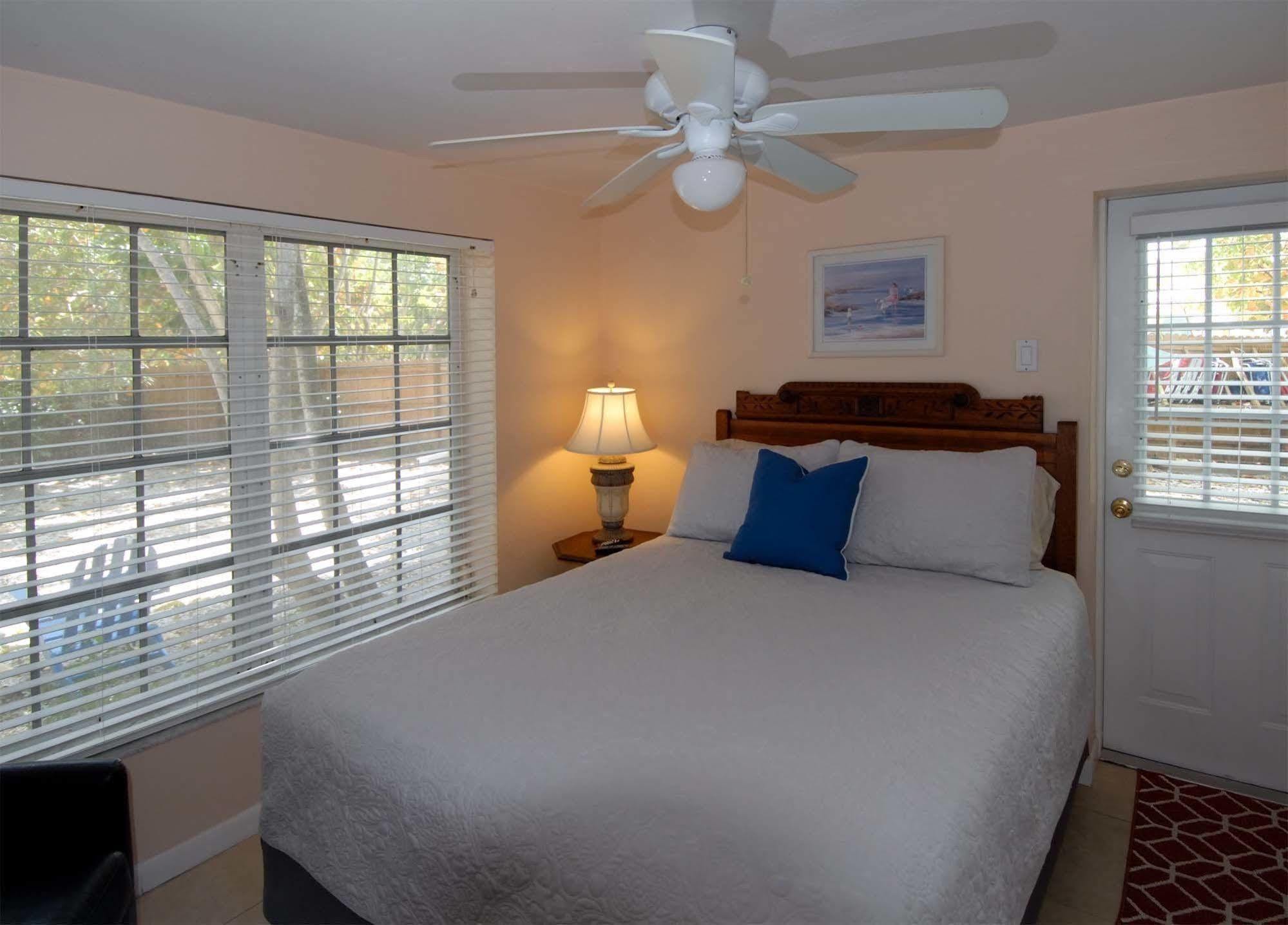 Seahorse Cottages - Adults Only Sanibel Eksteriør bilde