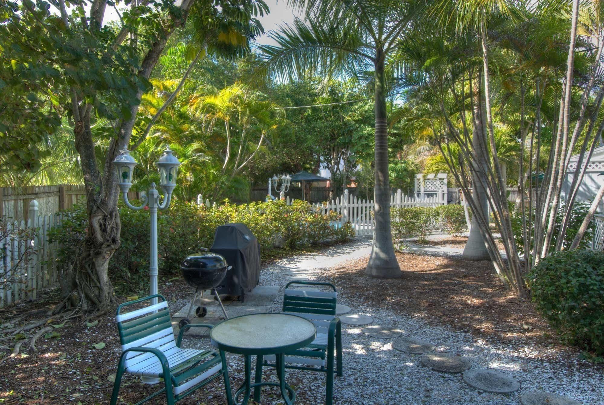 Seahorse Cottages - Adults Only Sanibel Eksteriør bilde